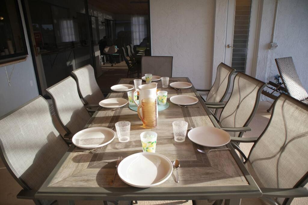 קייפ קורל Cozy Retreat, Heated Pool, Water Canal, Bikes,3 Bedroom מראה חיצוני תמונה