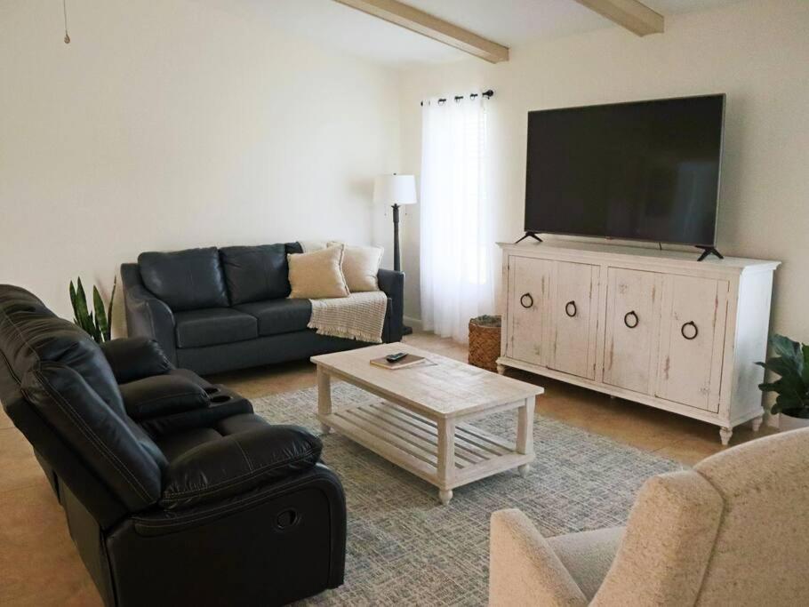 קייפ קורל Cozy Retreat, Heated Pool, Water Canal, Bikes,3 Bedroom מראה חיצוני תמונה